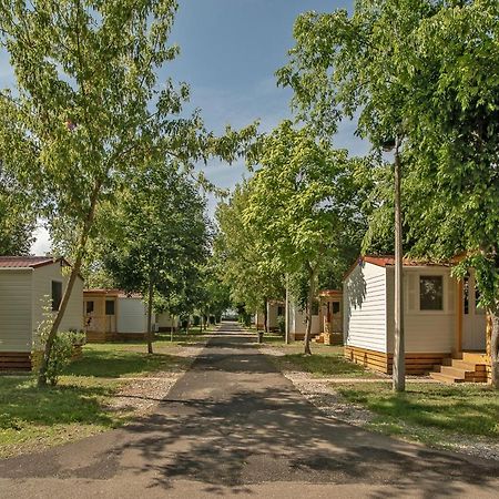 Hungarospa Thermal Camping Mobilhaz Hajduszoboszlo Bagian luar foto